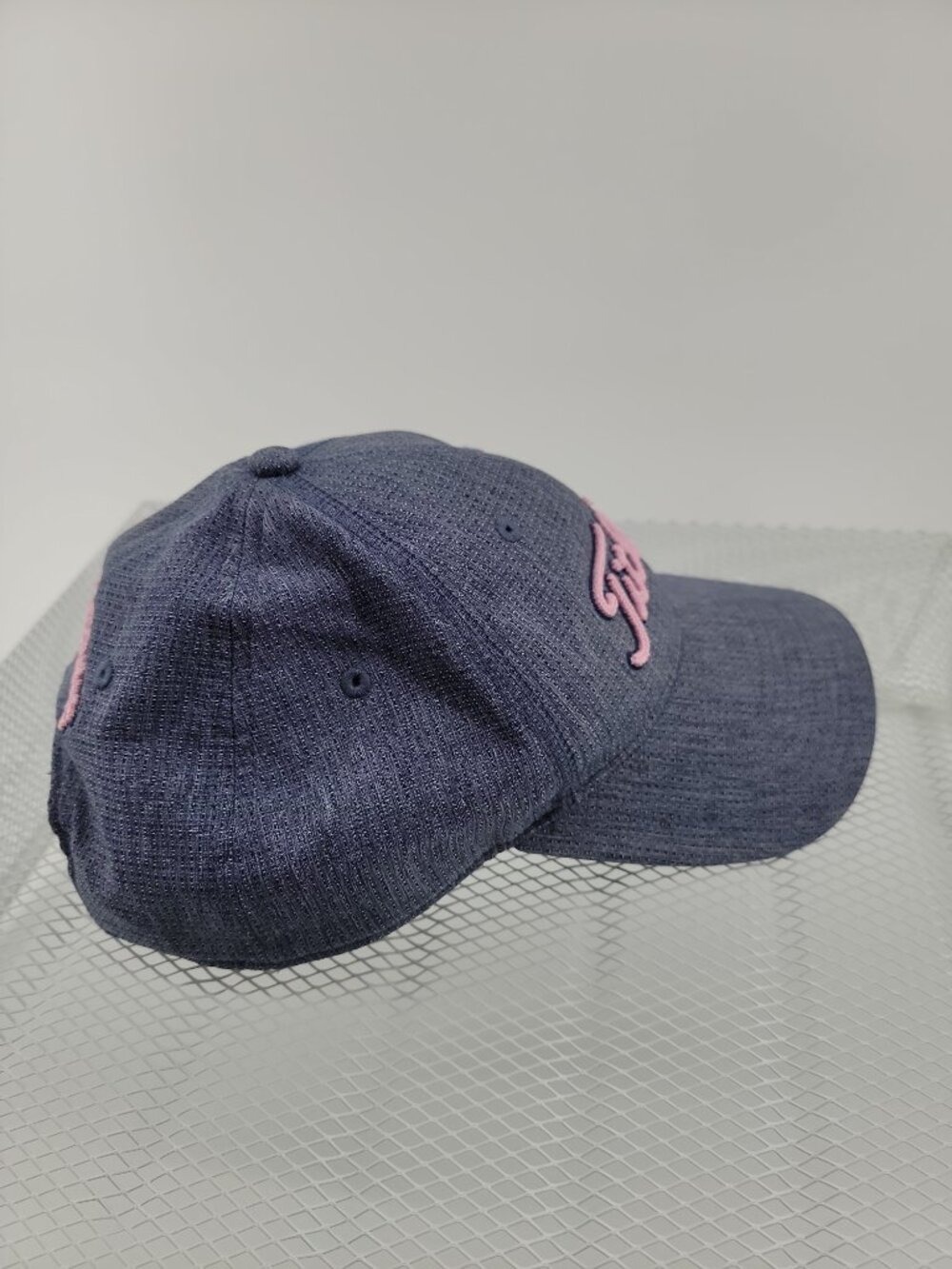Titleist Golf Hat Adult Adjustable Navy Pink Script Performance Cap Strapback - Picture 5 of 7